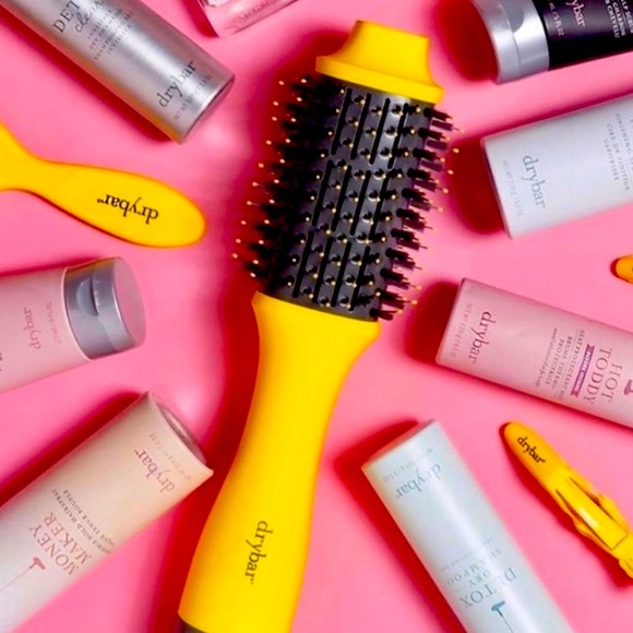 COPY - Drybar The Single Shot Blow-Dryer Brush - Picture 1 of 9